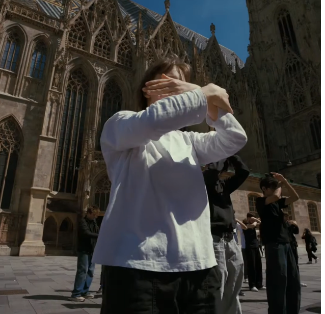 Bild: © Daniel Ebenhöfer, Projekt &quot;Let's Make Planet Earth Great Again&quot;, HTL Rennweg